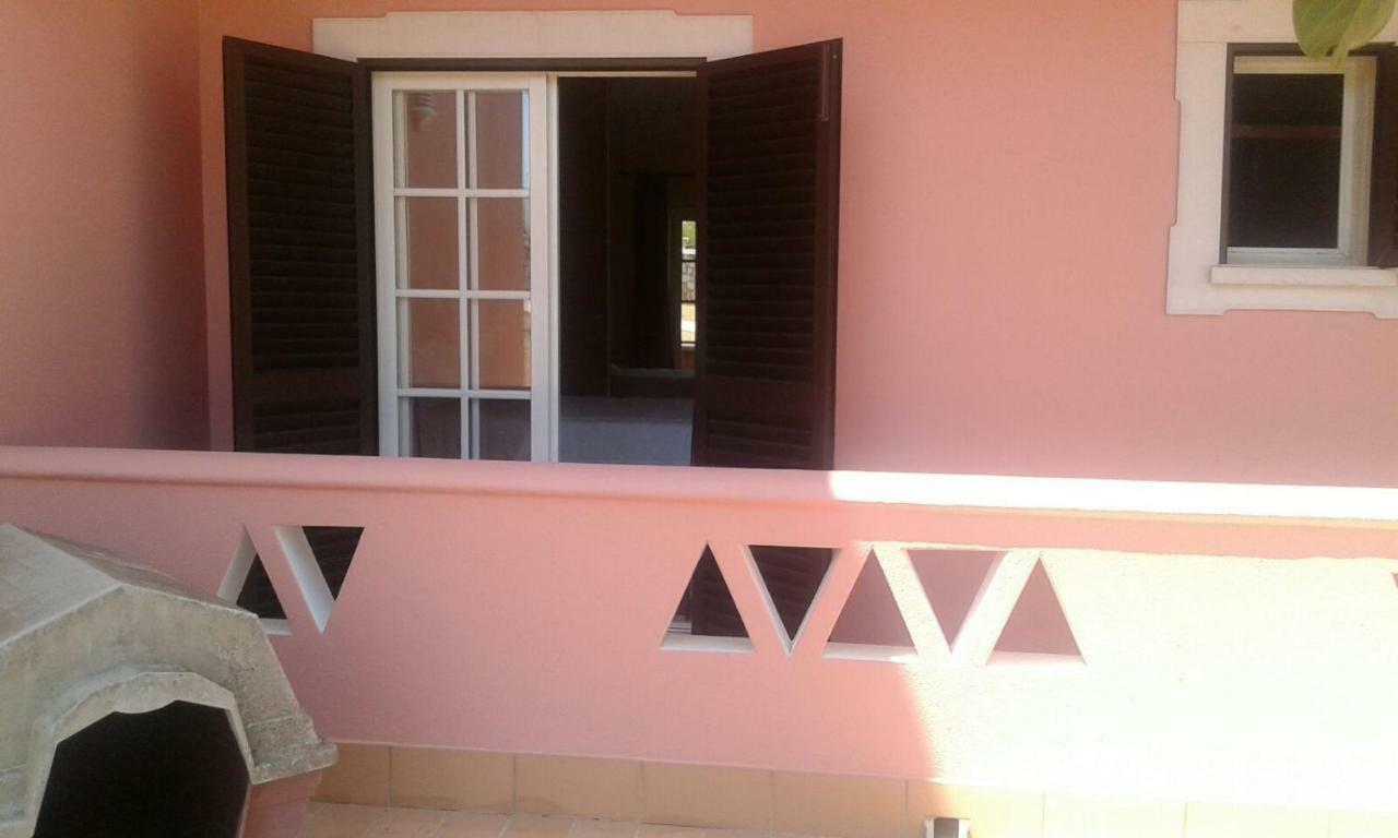 Saraiva'S Guest House Lagos Luaran gambar